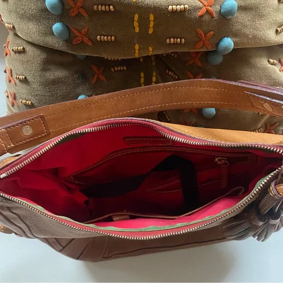 DOONEY BOURKE FLORENTINE HOBO BAG